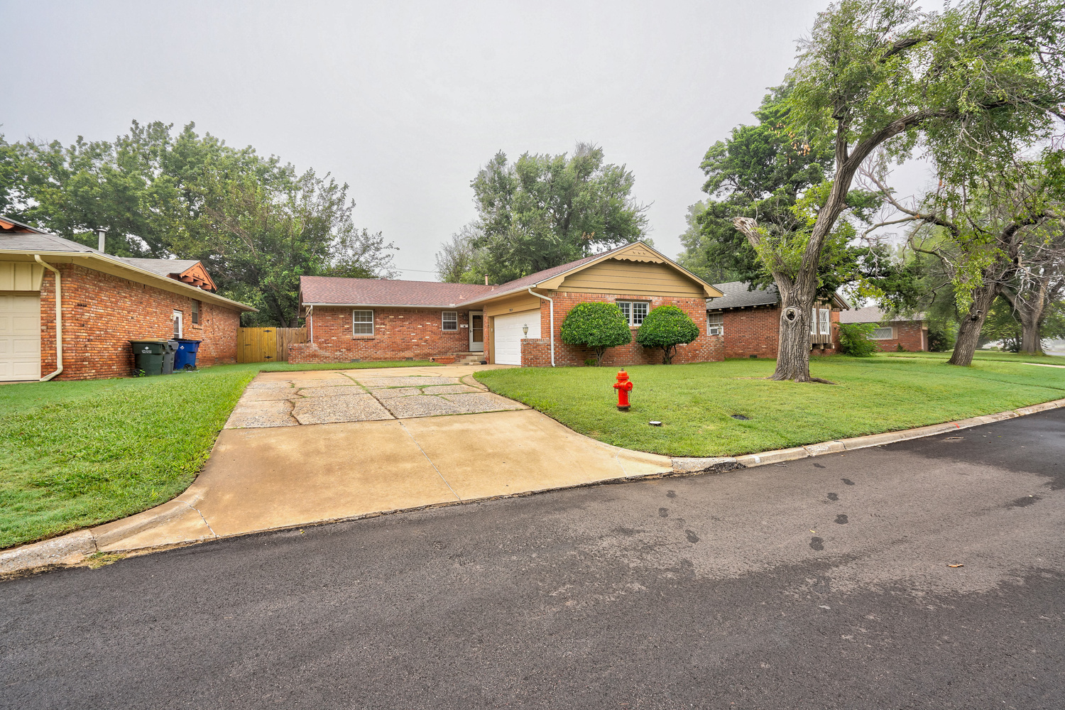 9825 Village Drive The Village, Oklahoma 73120 Nested Tours